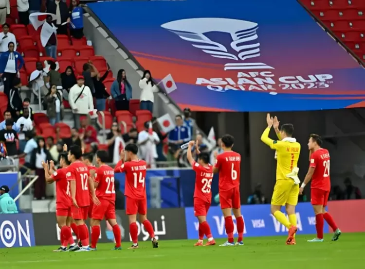 Thua Nhật Bản, Việt Nam bị FIFA trừ điểm